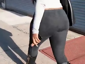 ass in street