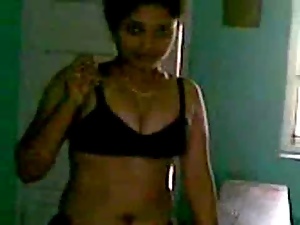 Smart Indian Teacher expose her Cute Nude Body and BJ