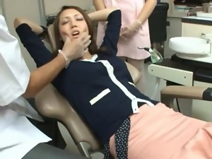MILF At The Dentist Fucked By Him And His Assistant
