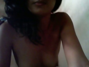 Indian Girl showing boobs on webcam