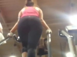 Amazing booty stairclimber