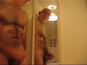 Richard the Wanker cumming in front of a mirror