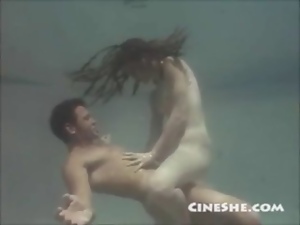 Sex Underwater - Ann Kell