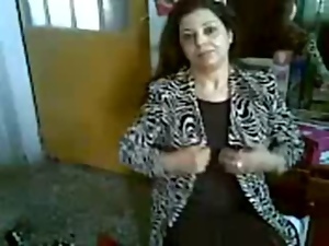 Desi Arab Aunty Fucked Hard By Young Dude!!