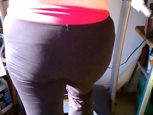 Suzanne&#039;s butt in spandex..comments welcome