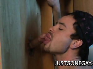 Straight guy shoots his cock in the glory hole